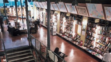 Altaïr Bookstore: travel books and much more